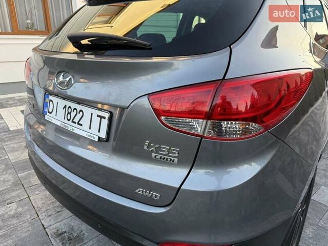 Серый Хендай их35, объемом двигателя 2 л и пробегом 175 тыс. км за 12300 $, фото 10 на Automoto.ua