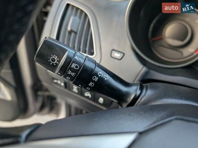 Сірий Хендай іх35, об'ємом двигуна 2 л та пробігом 222 тис. км за 13950 $, фото 37 на Automoto.ua
