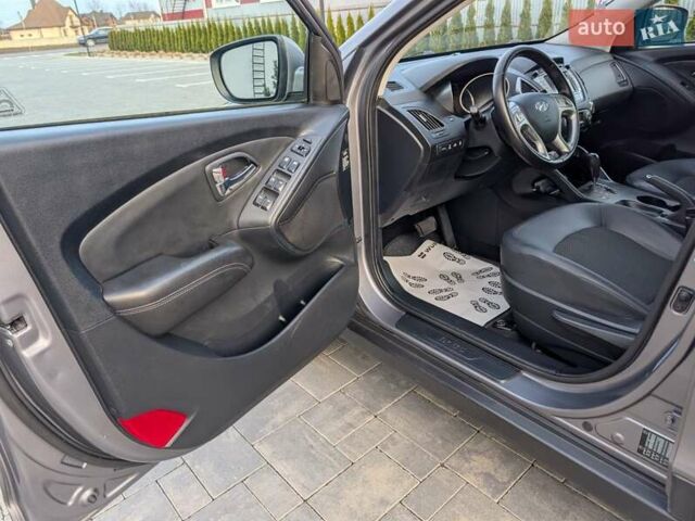 Сірий Хендай іх35, об'ємом двигуна 2 л та пробігом 222 тис. км за 13950 $, фото 41 на Automoto.ua