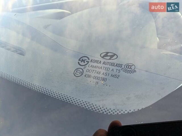 Сірий Хендай іх35, об'ємом двигуна 2 л та пробігом 222 тис. км за 13950 $, фото 27 на Automoto.ua