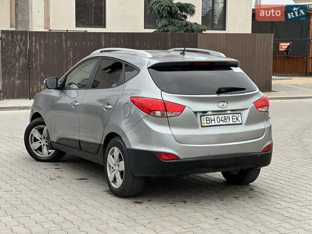 Сірий Хендай іх35, об'ємом двигуна 2 л та пробігом 156 тис. км за 9500 $, фото 13 на Automoto.ua