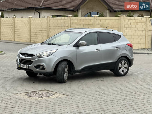 Сірий Хендай іх35, об'ємом двигуна 2 л та пробігом 156 тис. км за 9500 $, фото 1 на Automoto.ua