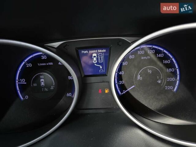 Сірий Хендай іх35, об'ємом двигуна 1.69 л та пробігом 308 тис. км за 11999 $, фото 20 на Automoto.ua