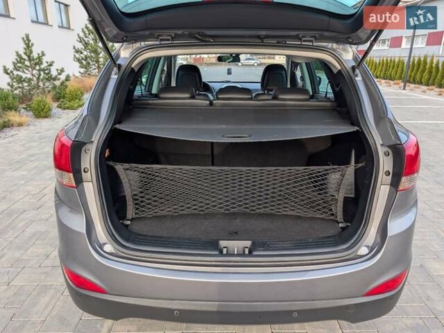 Сірий Хендай іх35, об'ємом двигуна 2 л та пробігом 222 тис. км за 13950 $, фото 51 на Automoto.ua