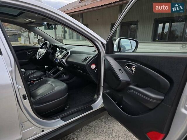 Сірий Хендай іх35, об'ємом двигуна 1.69 л та пробігом 308 тис. км за 11999 $, фото 22 на Automoto.ua