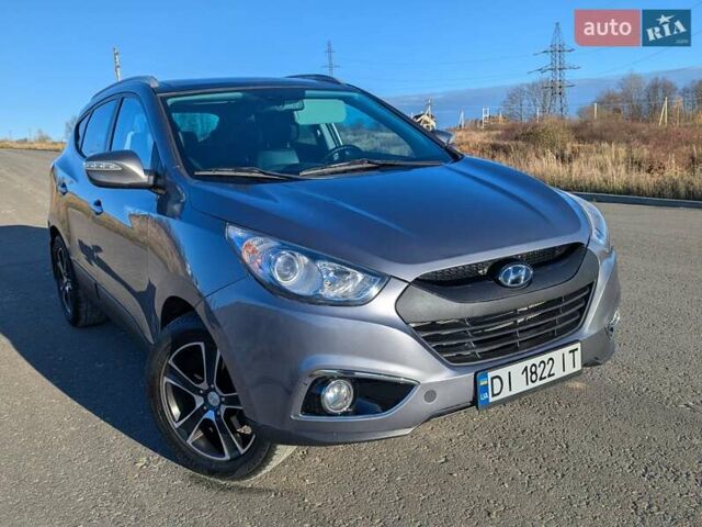 Сірий Хендай іх35, об'ємом двигуна 2 л та пробігом 175 тис. км за 10900 $, фото 6 на Automoto.ua
