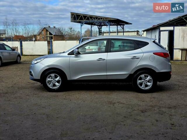 Серый Хендай их35, объемом двигателя 1.7 л и пробегом 186 тыс. км за 11700 $, фото 15 на Automoto.ua