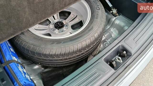 Серый Хендай их35, объемом двигателя 2 л и пробегом 198 тыс. км за 13200 $, фото 31 на Automoto.ua