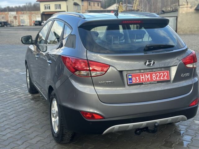 Серый Хендай их35, объемом двигателя 2 л и пробегом 253 тыс. км за 13800 $, фото 8 на Automoto.ua