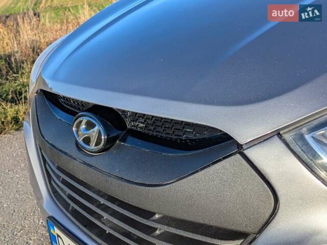 Сірий Хендай іх35, об'ємом двигуна 2 л та пробігом 175 тис. км за 10900 $, фото 13 на Automoto.ua