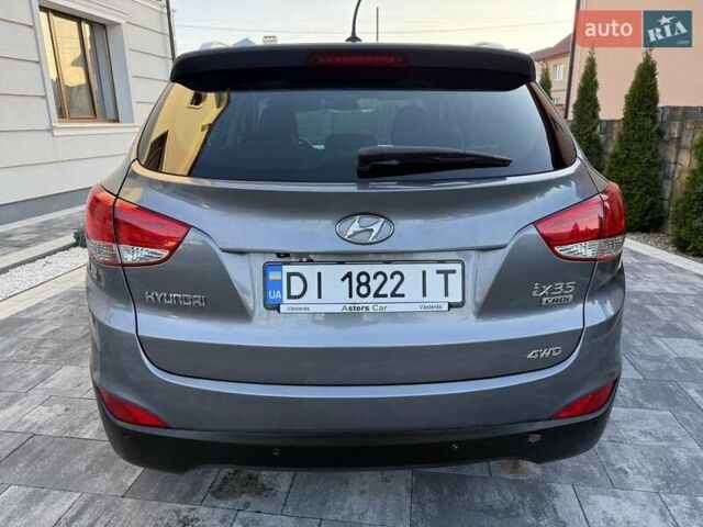 Серый Хендай их35, объемом двигателя 2 л и пробегом 175 тыс. км за 12300 $, фото 1 на Automoto.ua