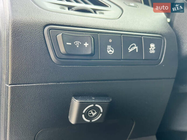 Сірий Хендай іх35, об'ємом двигуна 2 л та пробігом 178 тис. км за 11999 $, фото 11 на Automoto.ua