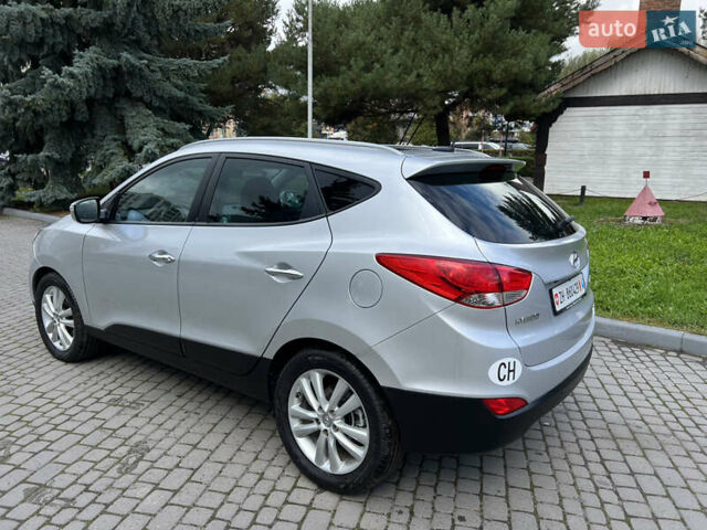 Сірий Хендай іх35, об'ємом двигуна 2 л та пробігом 253 тис. км за 13900 $, фото 8 на Automoto.ua