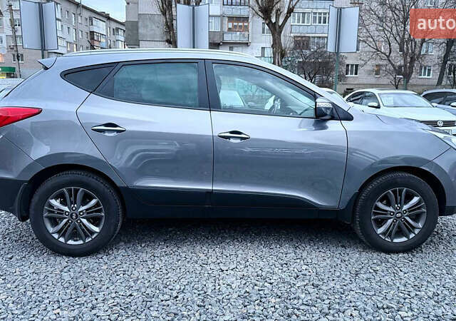 Сірий Хендай іх35, об'ємом двигуна 2 л та пробігом 240 тис. км за 13000 $, фото 13 на Automoto.ua