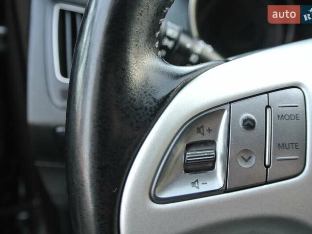 Серый Хендай их35, объемом двигателя 2 л и пробегом 187 тыс. км за 13700 $, фото 42 на Automoto.ua