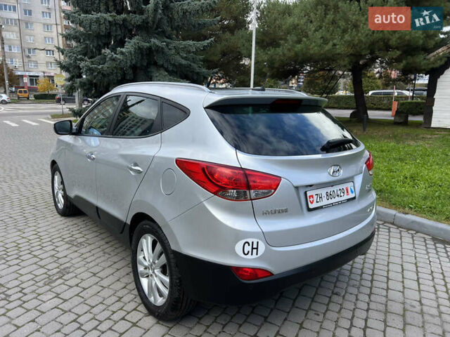 Сірий Хендай іх35, об'ємом двигуна 2 л та пробігом 253 тис. км за 13900 $, фото 9 на Automoto.ua