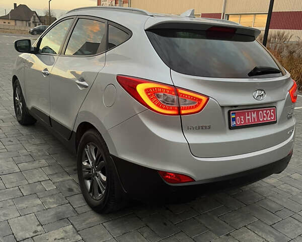 Хендай их35 2013 в Луцке на Automoto.ua Серый Хендай их35, объемом двигателя 2 л и пробегом 183 тыс. км за 16500 $, фото 3 на Automoto.ua