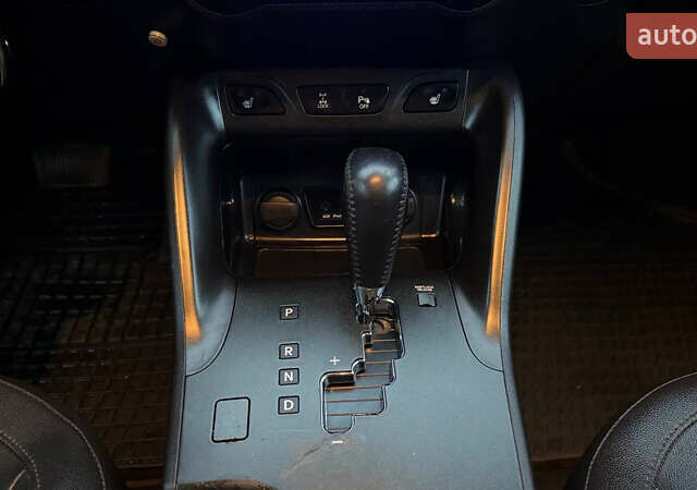 Сірий Хендай іх35, об'ємом двигуна 2 л та пробігом 240 тис. км за 13000 $, фото 18 на Automoto.ua