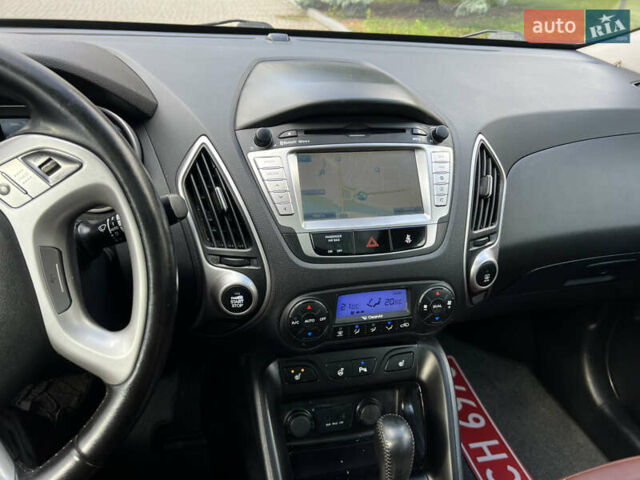 Сірий Хендай іх35, об'ємом двигуна 2 л та пробігом 253 тис. км за 13900 $, фото 31 на Automoto.ua