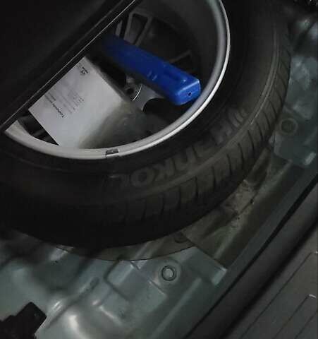 Сірий Хендай іх35, об'ємом двигуна 2 л та пробігом 208 тис. км за 14750 $, фото 36 на Automoto.ua