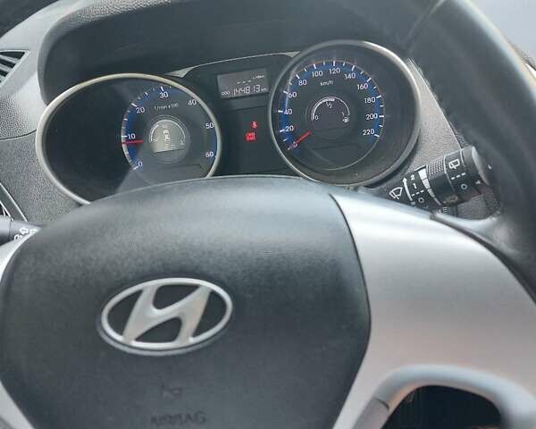 Серый Хендай их35, объемом двигателя 2 л и пробегом 144 тыс. км за 13600 $, фото 27 на Automoto.ua