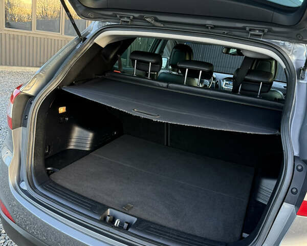 Сірий Хендай іх35, об'ємом двигуна 2 л та пробігом 230 тис. км за 14450 $, фото 42 на Automoto.ua