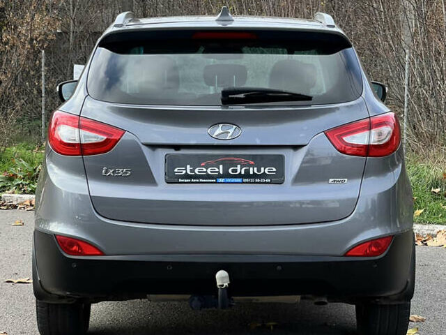 Сірий Хендай іх35, об'ємом двигуна 2 л та пробігом 178 тис. км за 11999 $, фото 4 на Automoto.ua