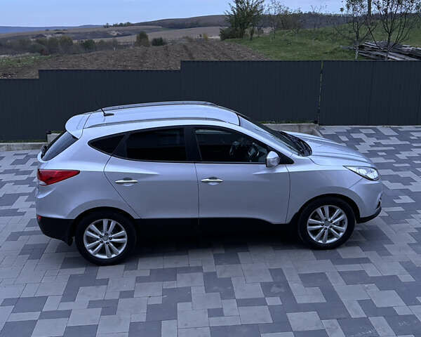 Хендай их35 2013 в Калуше на Automoto.ua Серый Хендай их35, объемом двигателя 2 л и пробегом 227 тыс. км за 12900 $, фото 15 на Automoto.ua