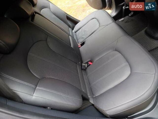Серый Хендай их35, объемом двигателя 2 л и пробегом 193 тыс. км за 13850 $, фото 42 на Automoto.ua