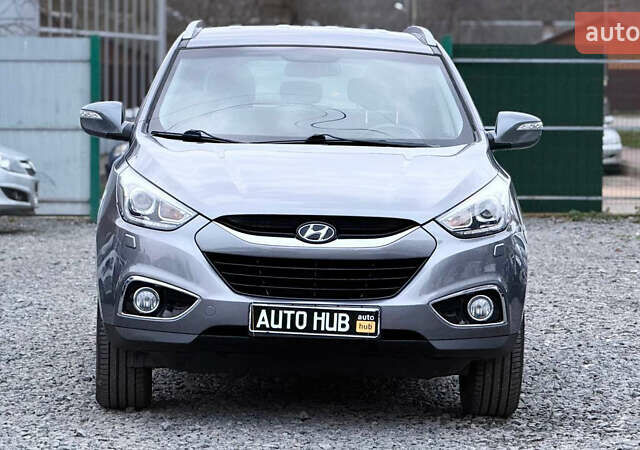 Сірий Хендай іх35, об'ємом двигуна 2 л та пробігом 240 тис. км за 13000 $, фото 2 на Automoto.ua