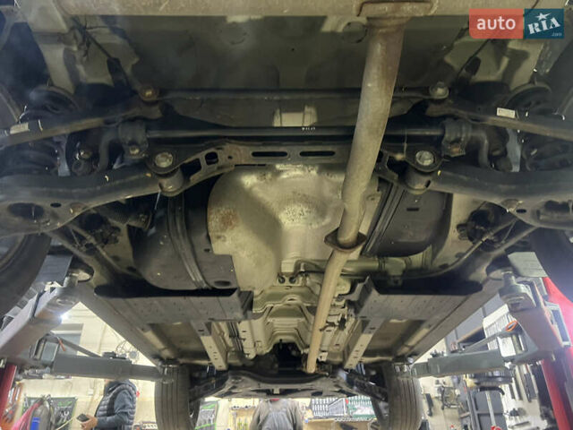 Серый Хендай их35, объемом двигателя 2 л и пробегом 168 тыс. км за 13800 $, фото 21 на Automoto.ua