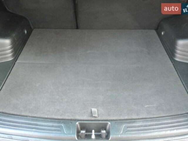 Серый Хендай их35, объемом двигателя 2 л и пробегом 187 тыс. км за 13700 $, фото 25 на Automoto.ua