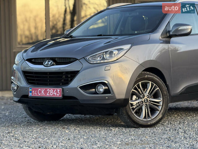 Сірий Хендай іх35, об'ємом двигуна 2 л та пробігом 230 тис. км за 14450 $, фото 2 на Automoto.ua