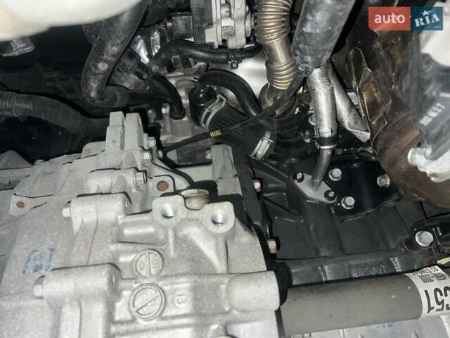 Серый Хендай их35, объемом двигателя 2 л и пробегом 168 тыс. км за 13800 $, фото 23 на Automoto.ua