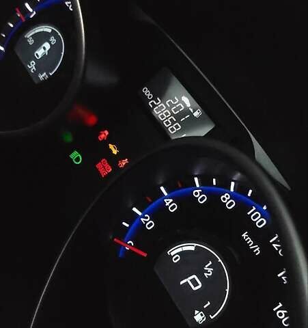 Сірий Хендай іх35, об'ємом двигуна 2 л та пробігом 208 тис. км за 14750 $, фото 30 на Automoto.ua