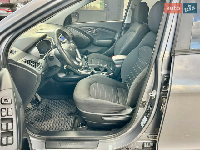 Хендай их35 2013 в Белой Церкве на Automoto.ua Серый Хендай их35, объемом двигателя 1.7 л и пробегом 231 тыс. км за 11999 $, фото 11 на Automoto.ua