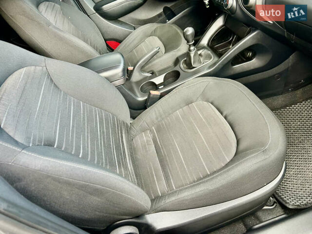 Хендай их35 2013 в Белой Церкве на Automoto.ua Серый Хендай их35, объемом двигателя 1.7 л и пробегом 231 тыс. км за 11999 $, фото 16 на Automoto.ua