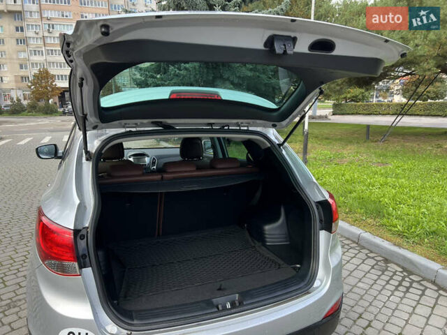 Сірий Хендай іх35, об'ємом двигуна 2 л та пробігом 253 тис. км за 13900 $, фото 25 на Automoto.ua