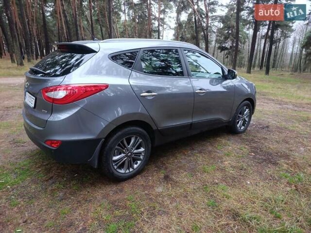 Серый Хендай их35, объемом двигателя 2 л и пробегом 193 тыс. км за 13850 $, фото 58 на Automoto.ua