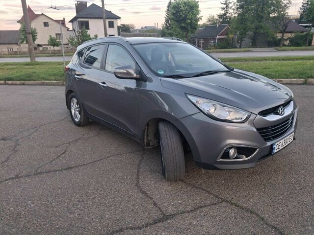 Сірий Хендай іх35, об'ємом двигуна 2 л та пробігом 230 тис. км за 13300 $, фото 3 на Automoto.ua