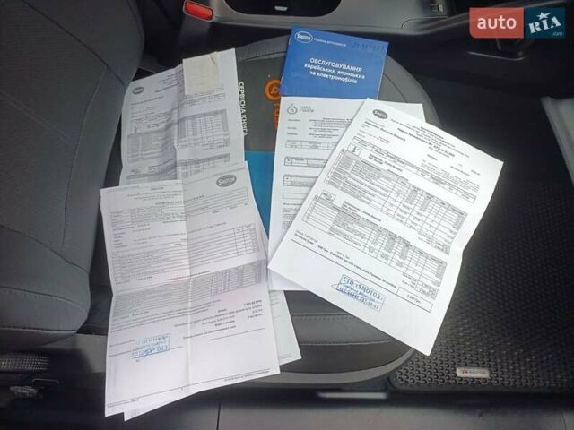 Серый Хендай их35, объемом двигателя 2 л и пробегом 193 тыс. км за 13850 $, фото 50 на Automoto.ua