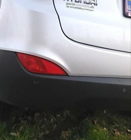 Сірий Хендай іх35, об'ємом двигуна 2 л та пробігом 208 тис. км за 14750 $, фото 12 на Automoto.ua