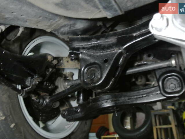 Серый Хендай их35, объемом двигателя 2 л и пробегом 187 тыс. км за 13700 $, фото 59 на Automoto.ua