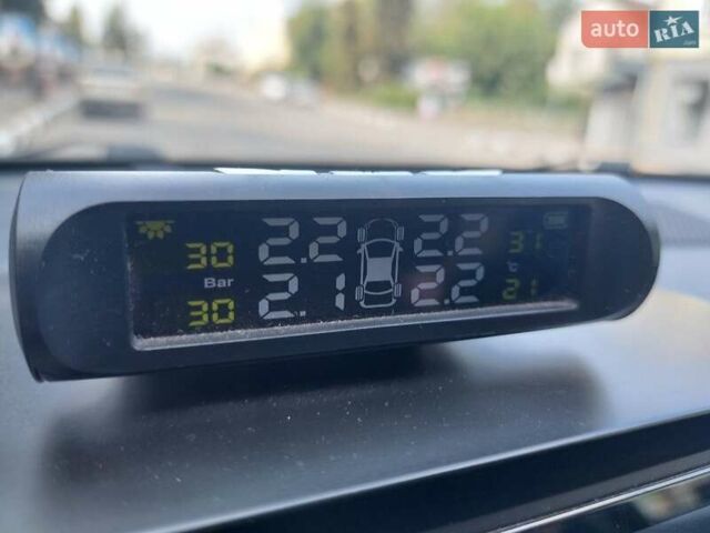 Серый Хендай их35, объемом двигателя 2 л и пробегом 144 тыс. км за 13600 $, фото 24 на Automoto.ua