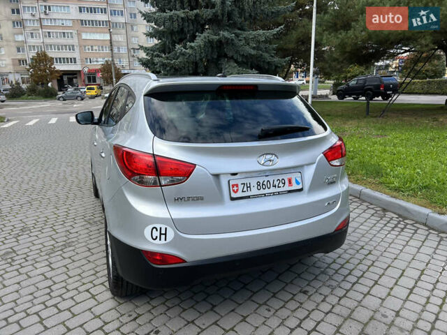 Сірий Хендай іх35, об'ємом двигуна 2 л та пробігом 253 тис. км за 13900 $, фото 10 на Automoto.ua