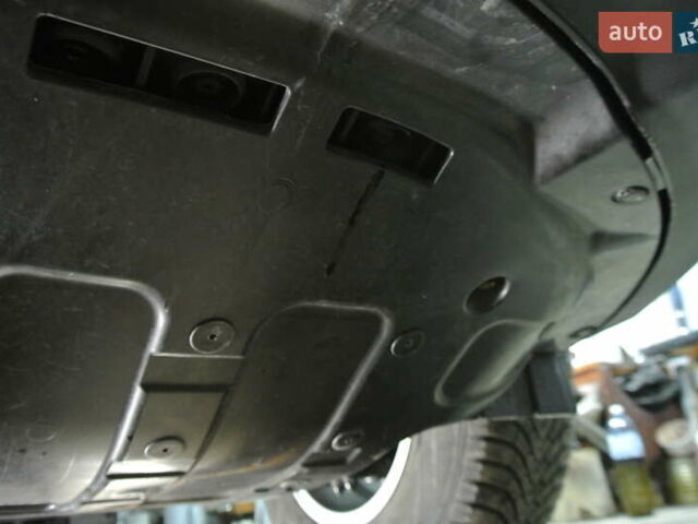 Серый Хендай их35, объемом двигателя 2 л и пробегом 187 тыс. км за 13700 $, фото 63 на Automoto.ua