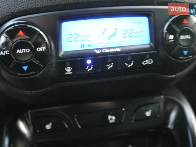 Серый Хендай их35, объемом двигателя 2 л и пробегом 187 тыс. км за 13700 $, фото 36 на Automoto.ua