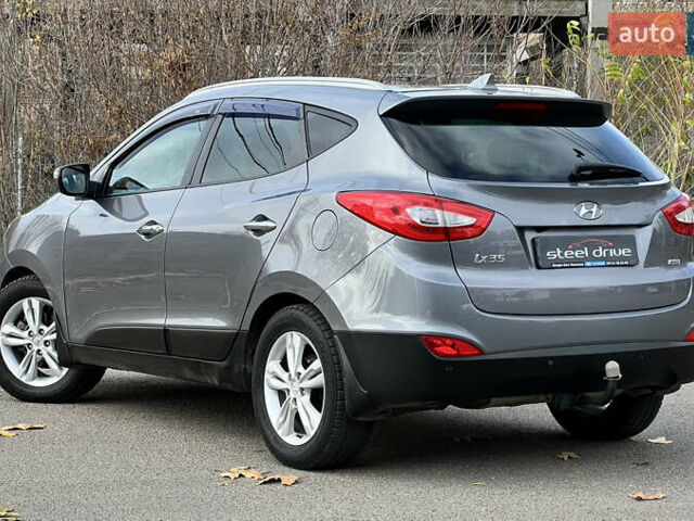 Сірий Хендай іх35, об'ємом двигуна 2 л та пробігом 178 тис. км за 11999 $, фото 3 на Automoto.ua