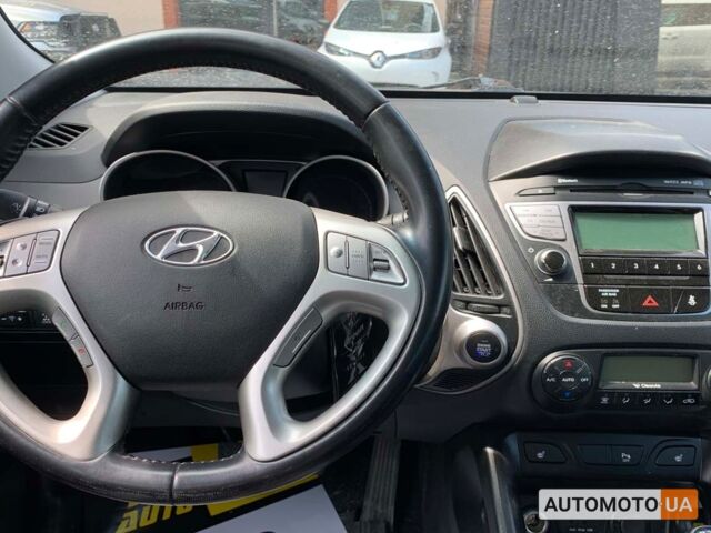 Серый Хендай их35, объемом двигателя 2 л и пробегом 192 тыс. км за 12999 $, фото 14 на Automoto.ua