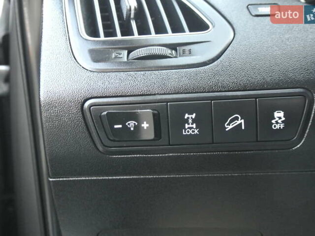 Серый Хендай их35, объемом двигателя 2 л и пробегом 187 тыс. км за 13700 $, фото 41 на Automoto.ua